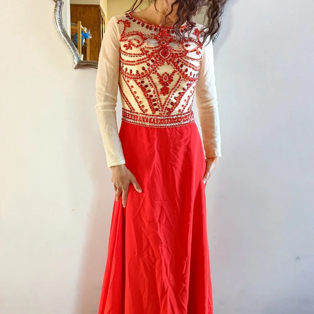 Chiffon Evening Party Gown - Picture 1 of 8